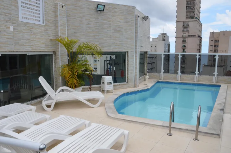 Piscina e solário do Atlântico Flat Gonzaga
