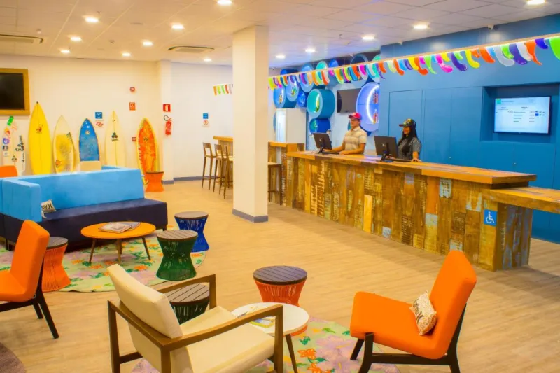 Área comum do Delphin Surf Hotel (3)