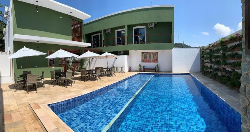 Piscina do Hotel Cajueiro Guarujá (2)
