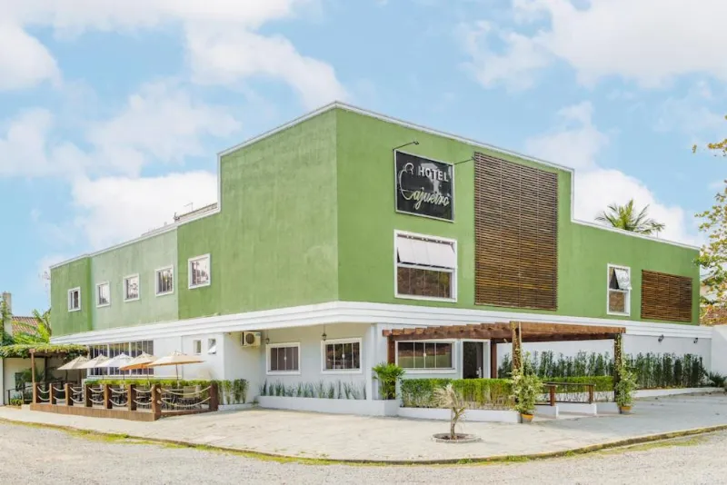 Fachada do Hotel Cajueiro Guarujá