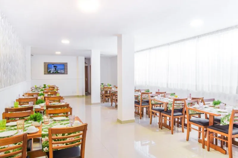 Café da manhã e refeições do Hotel Cajueiro Guarujá