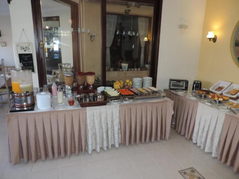 Café da manhã e refeições do Hotel Costa Balena (2)