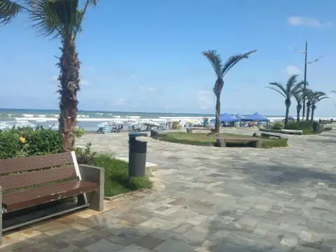 Pousada Praia Grande Solemar: orla em frente