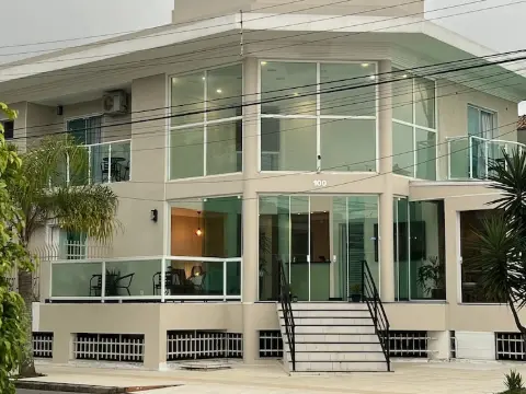 The Green Ecologic Hotel: fachada