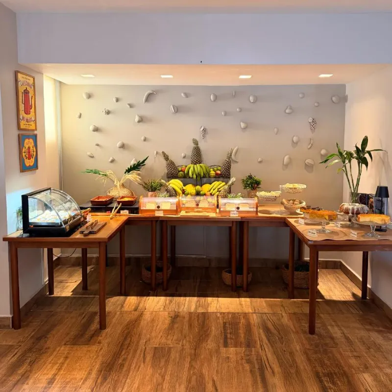 Café da manhã e refeições do SW Praia Hotel